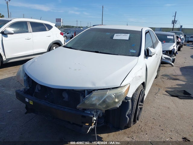 Toyota CAMRY SE 2014 4T1BF1FK9EU734377 Image 2