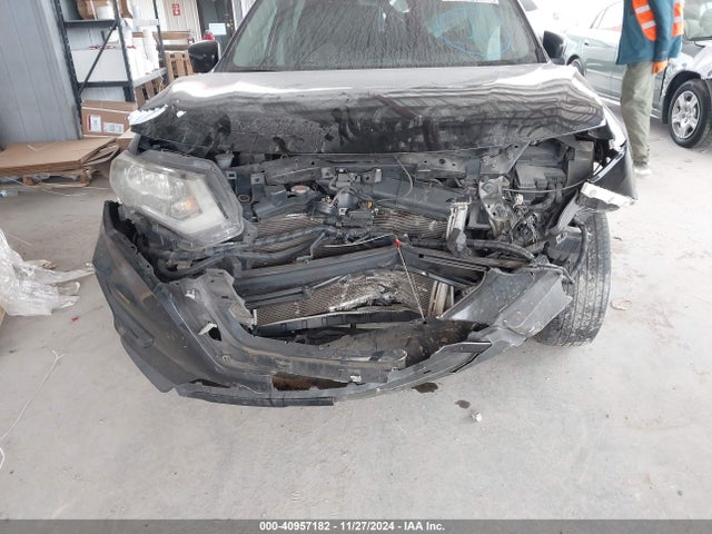 Nissan ROGUE SV 2018 5N1AT2MV5JC840493 Image 6
