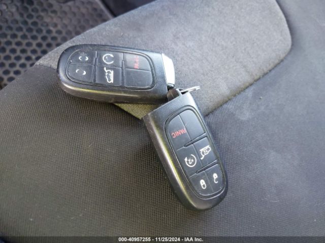 1C4PJMCB3EW270070 Jeep Cherokee Latitude