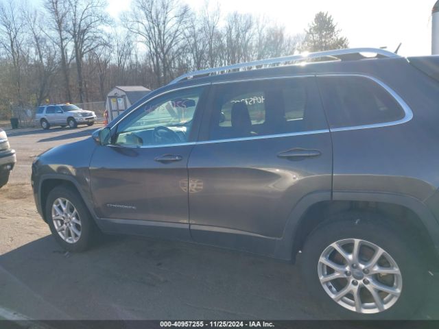 1C4PJMCB3EW270070 Jeep Cherokee Latitude