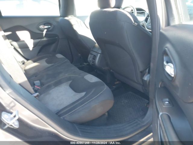 1C4PJMCB3EW270070 Jeep Cherokee Latitude
