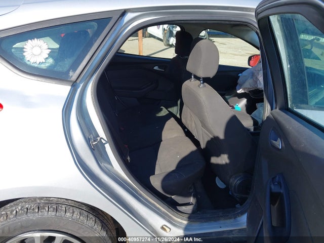 Ford FOCUS SE 2015 1FADP3K2XFL315639 Image 8