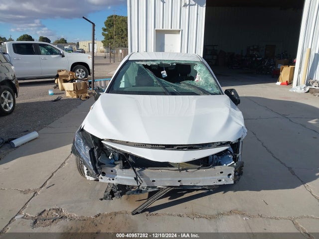 Toyota CAMRY LE 2024 4T1C11AK2RU221536 Image 12