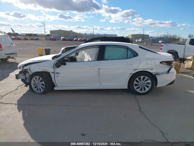 Toyota CAMRY LE 2024 4T1C11AK2RU221536 Image 14