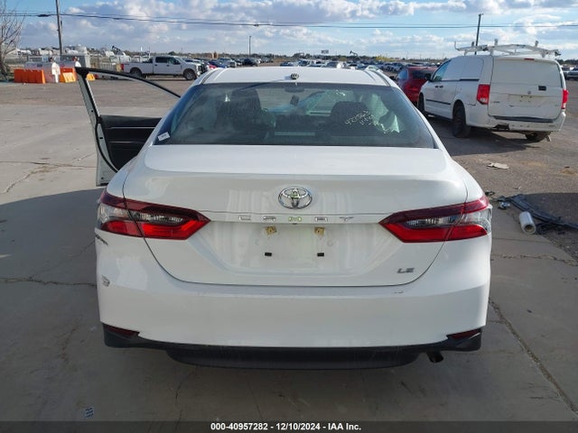 Toyota CAMRY LE 2024 4T1C11AK2RU221536 Image 16