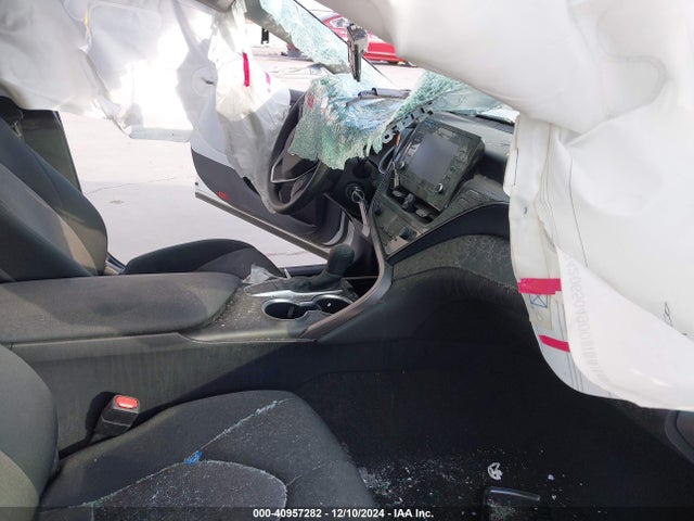 Toyota CAMRY LE 2024 4T1C11AK2RU221536 Image 5