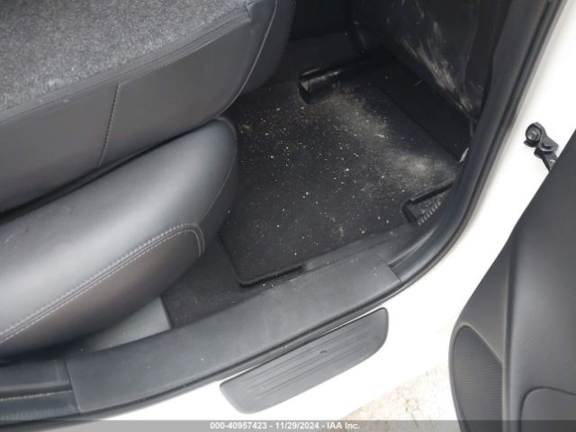 JM1GL1VM9M1611586 Mazda Mazda6 Touring