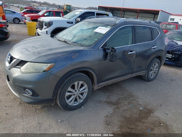 Nissan ROGUE SV 2015 5N1AT2MKXFC849946 Image 2