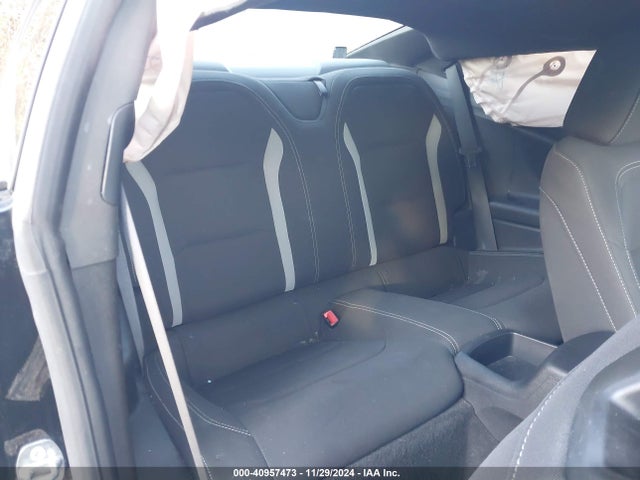Chevrolet Camaro 1lt 2018 1G1FB1RS0J0114668 Image 8