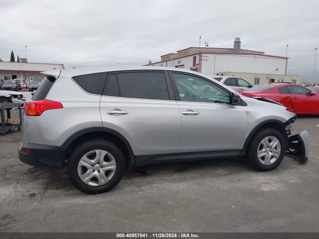 Toyota RAV4 LE 2015 JTMZFREV9FD043185 Image 14
