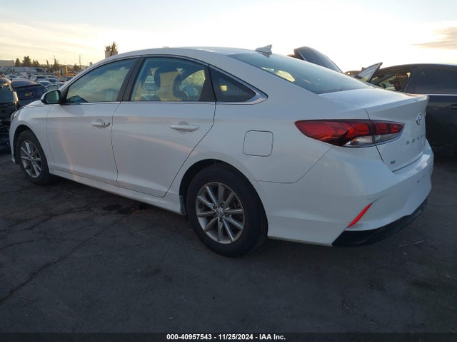 Hyundai SONATA SE 2019 5NPE24AF6KH794048 Image 3