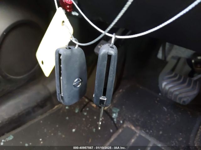 JN1BJ1CRXKW340782 Nissan Rogue Sport S