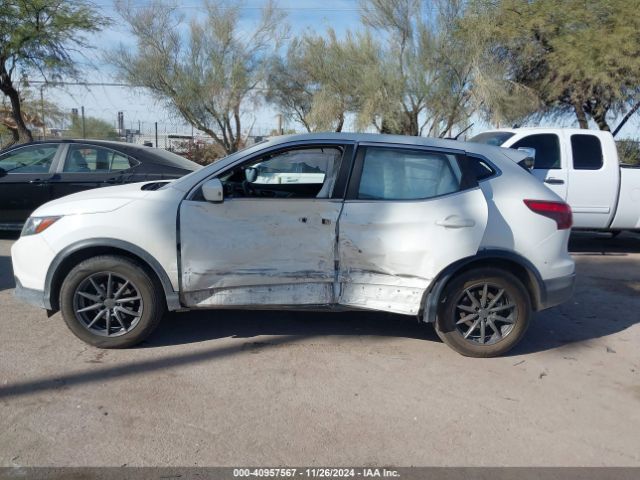 JN1BJ1CRXKW340782 Nissan Rogue Sport S