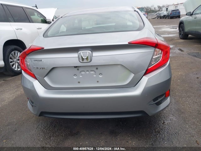 Honda Civic Lx 2018 19XFC2F66JE017242 Image 16