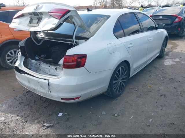 3VWD17AJ1GM388116 Volkswagen Jetta 1.8t Sport