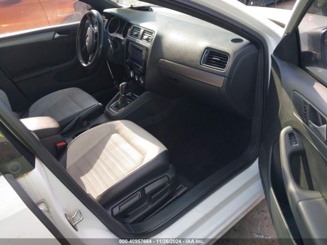 3VWD17AJ1GM388116 Volkswagen Jetta 1.8t Sport