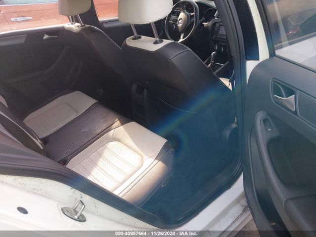 3VWD17AJ1GM388116 Volkswagen Jetta 1.8t Sport