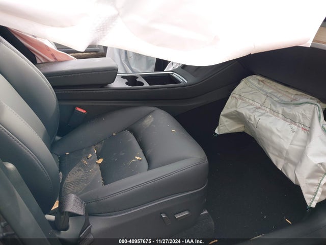2024 TESLA MODEL Y 7SAYGDEF7RA264513 Photo 4