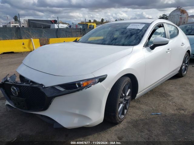 JM1BPAKL4N1518910 Mazda Mazda3 Select