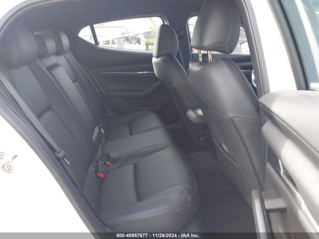 JM1BPAKL4N1518910 Mazda Mazda3 Select