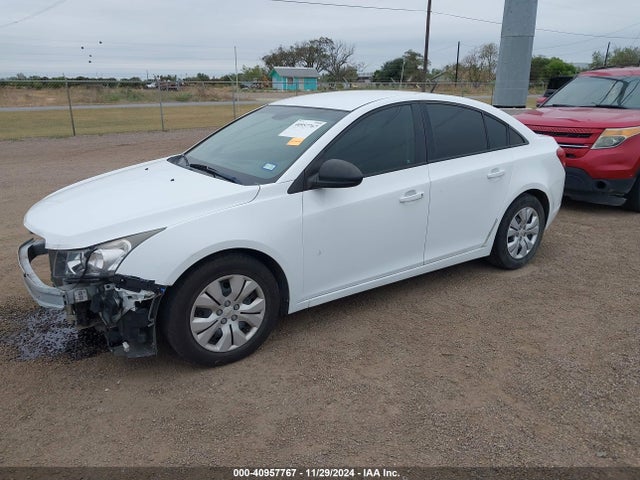 Chevrolet Cruze Ls Auto 2014 1G1PA5SH2E7410057 Image 2