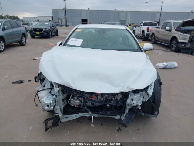 4T1F31AK1RU071684 Toyota Camry Hybrid Xle