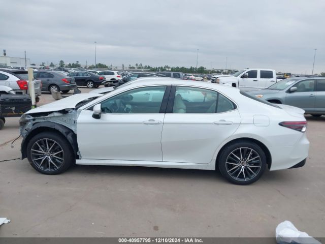 4T1F31AK1RU071684 Toyota Camry Hybrid Xle