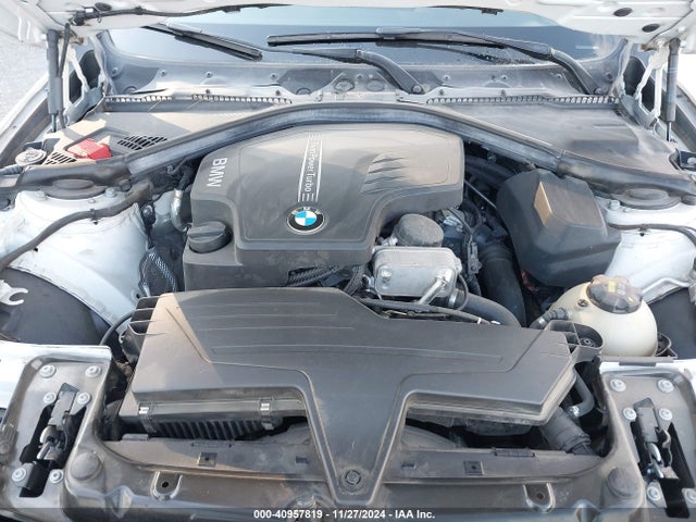 BMW 320i 2015 WBA3B1C54FK135934 Image 10
