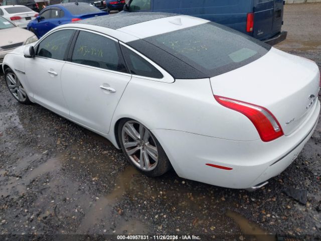 2013 JAGUAR XJ SAJWJ2GD7D8V47707 Photo 2