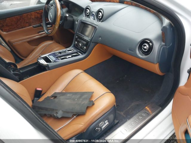 2013 JAGUAR XJ SAJWJ2GD7D8V47707 Photo 4