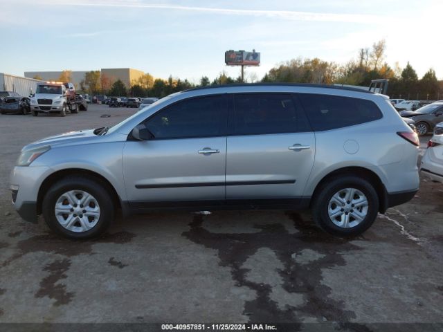 1GNKRFED2FJ335722 Chevrolet Traverse Ls