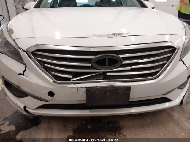Hyundai SONATA SE 2016 5NPE24AF2GH270550 Image 6