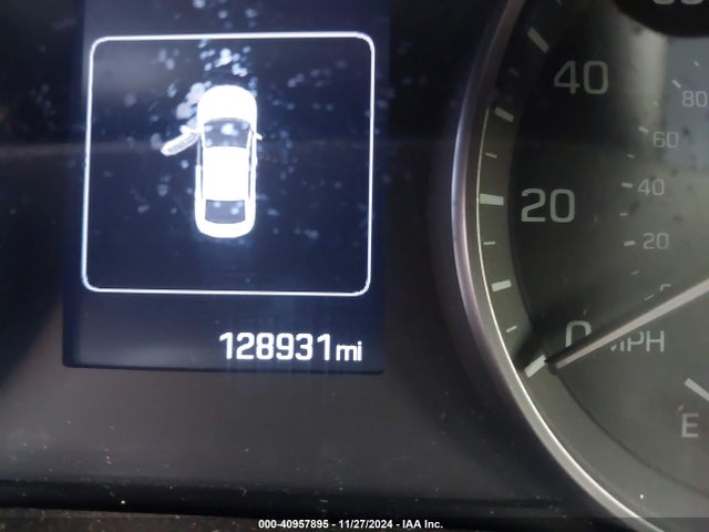 Hyundai ELANTRA SEL 2018 5NPD84LF5JH327287 Image 15