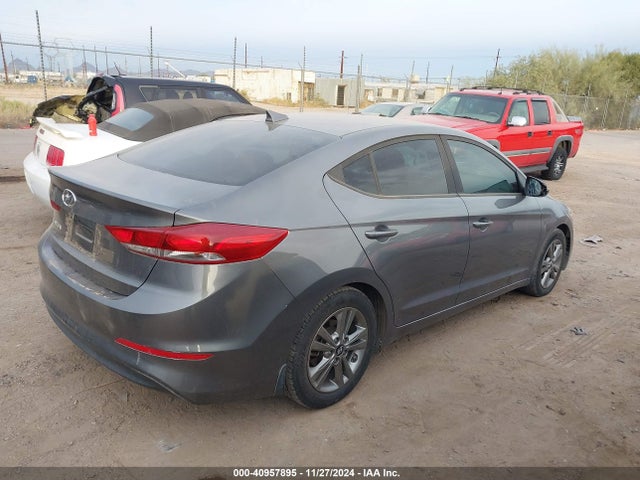 Hyundai ELANTRA SEL 2018 5NPD84LF5JH327287 Image 4