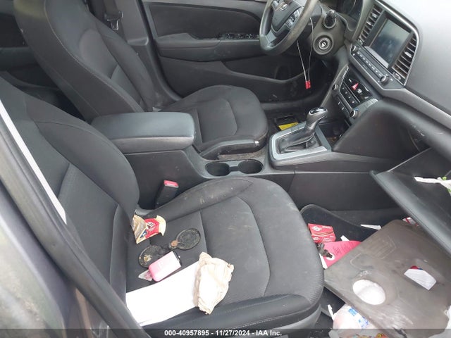 Hyundai ELANTRA SEL 2018 5NPD84LF5JH327287 Image 5