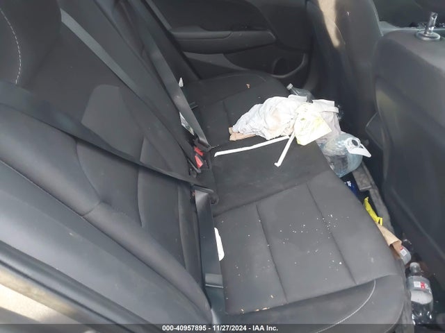 Hyundai ELANTRA SEL 2018 5NPD84LF5JH327287 Image 8
