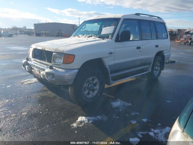 2000 MITSUBISHI MONTERO JA4MR51R8YJ001611 Photo 1