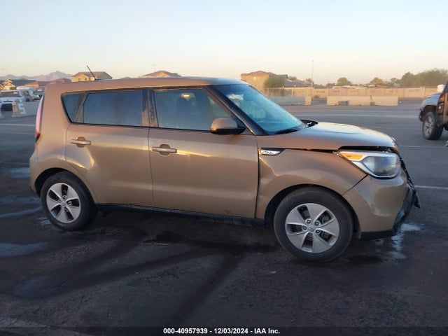 KIA Soul 2016 KNDJN2A29G7270539 Image 13