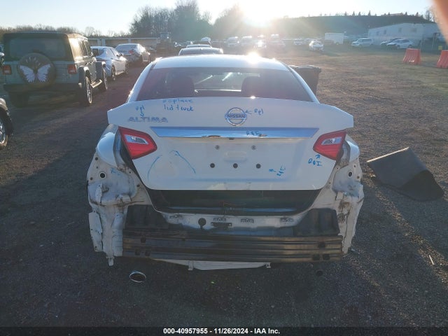Nissan Altima 2.5 S 2017 1N4AL3AP5HN364461 Image 17