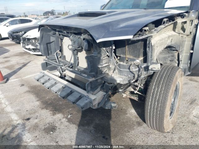 3TMCZ5AN5MM415828 Toyota Tacoma Trd Sport
