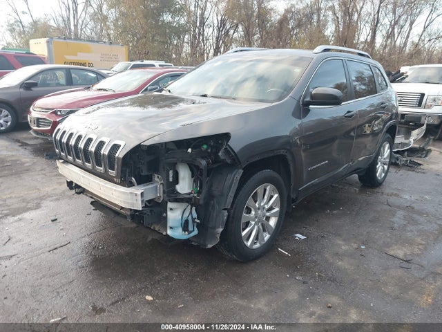 1C4PJMJX3JD594186 Jeep Cherokee Overland 4x4