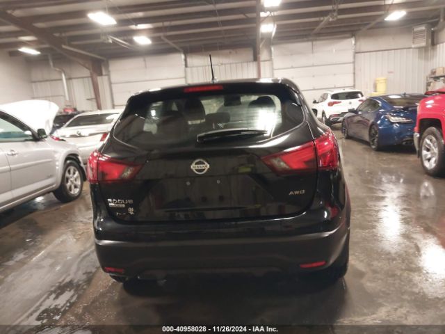 JN1BJ1CR8HW117245 Nissan Rogue Sport S