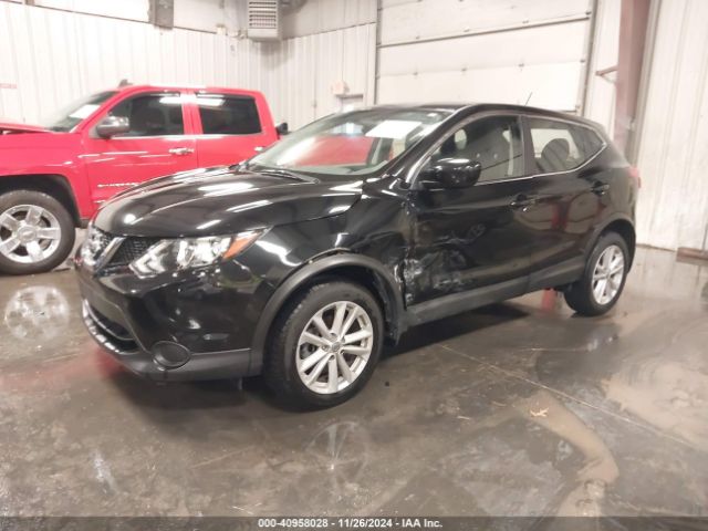 JN1BJ1CR8HW117245 Nissan Rogue Sport S