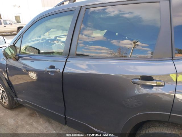 JF2SKAEC3NH507934 Subaru Forester Premium