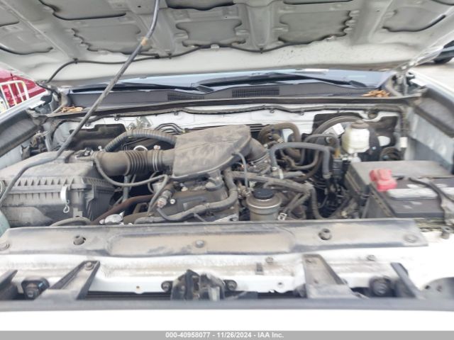 3TYAX5GN6MT030884 Toyota Tacoma Sr5