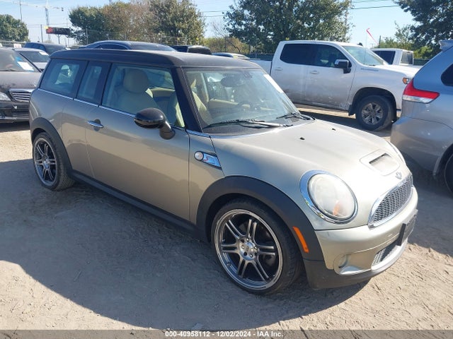 2009 MINI COOPER S CLUBMAN WMWMM33549TP93620 Photo 0
