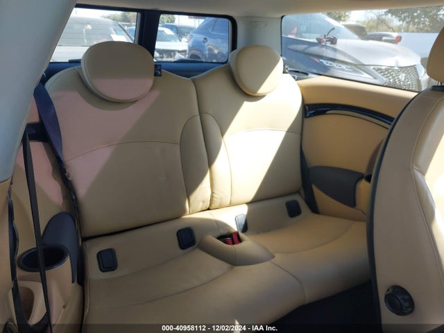 2009 MINI COOPER S CLUBMAN WMWMM33549TP93620 Photo 7