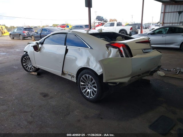 2012 CADILLAC CTS 1G6DA1E3XC0155802 Photo 2