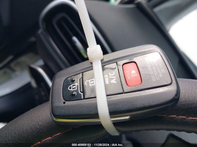 Toyota Prius Prime Advanced 2017 JTDKARFP7H3041086 Image 11