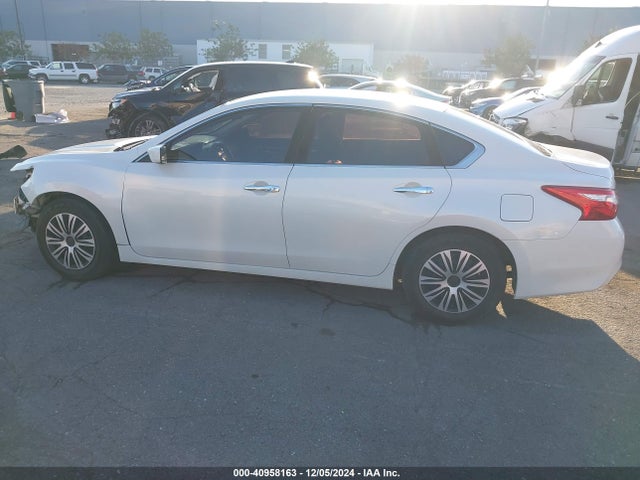 Nissan Altima 2.5/2.5 S/2.5 Sl/2.5 Sr/2.5 Sv 2016 1N4AL3AP0GC157972 Image 14